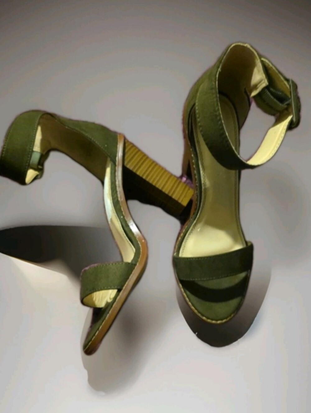 Pre- loved Liliana  Faux Suede Olive Ankle Strap Heels Sz 7